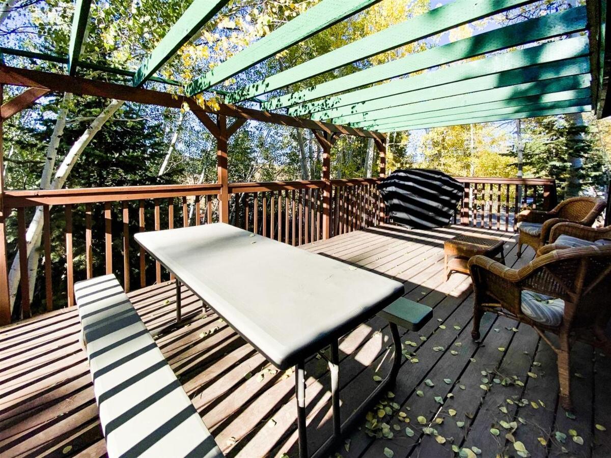 Village Vibes Deck And Bbq Duck Creek Village Kültér fotó